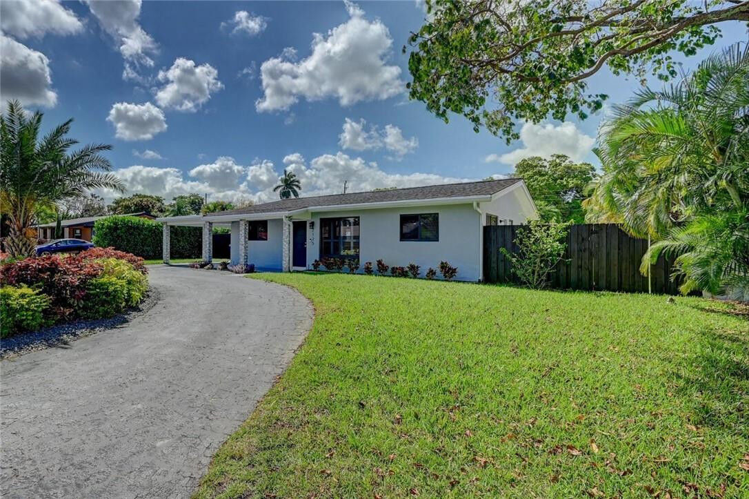 Property Photo:  2125 NW 2nd Avenue  FL 33311 