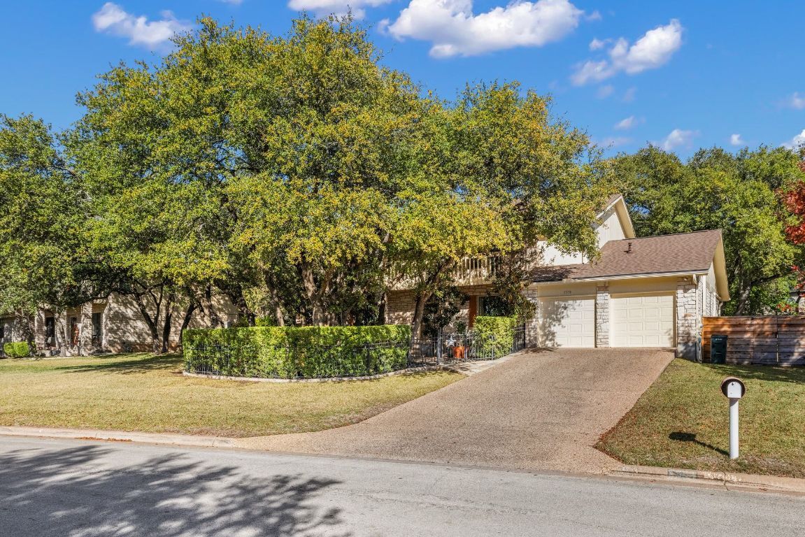 Property Photo: 1508 Ben Crenshaw Way TX 78746