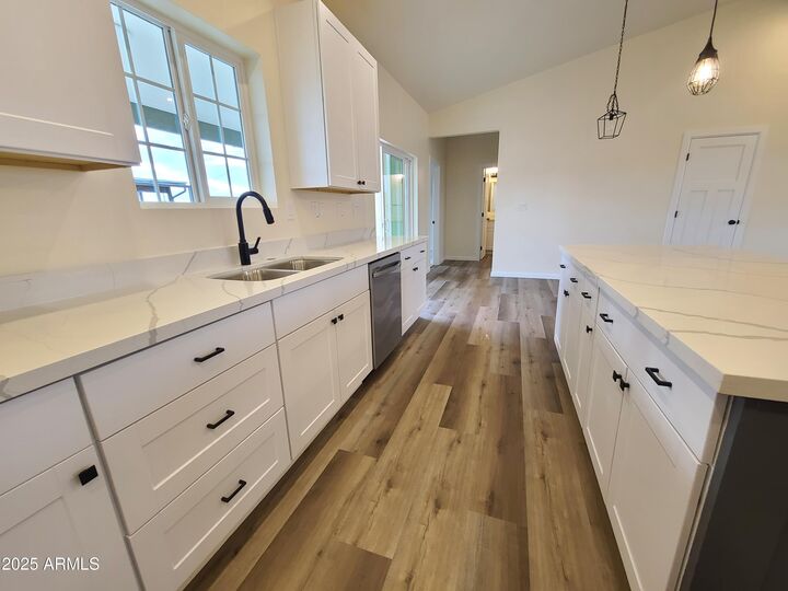 Property Photo:  350 N Florence Street  AZ 85132 