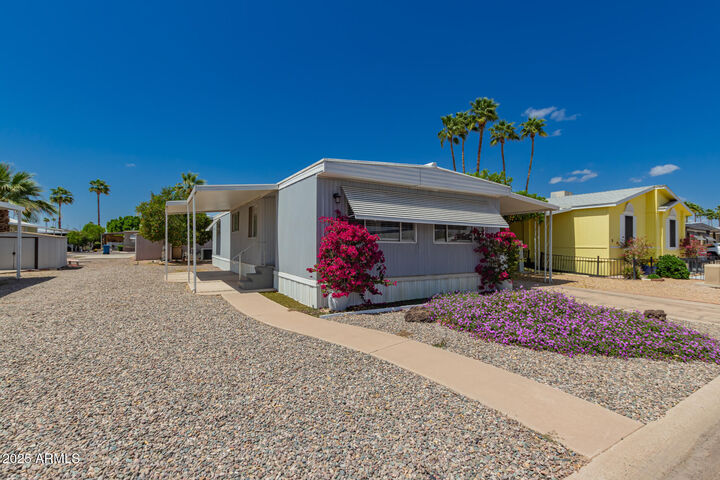 Property Photo: 2650 W Union Hills Drive 16 AZ 85027