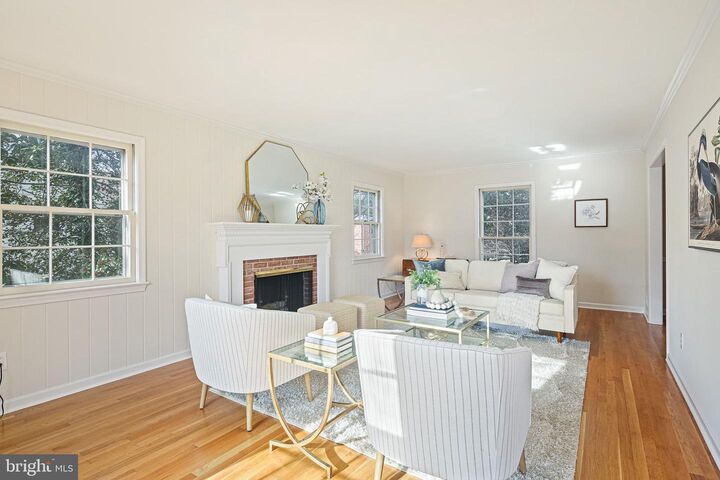 Property Photo:  6903 Old Gate Lane  MD 20852 