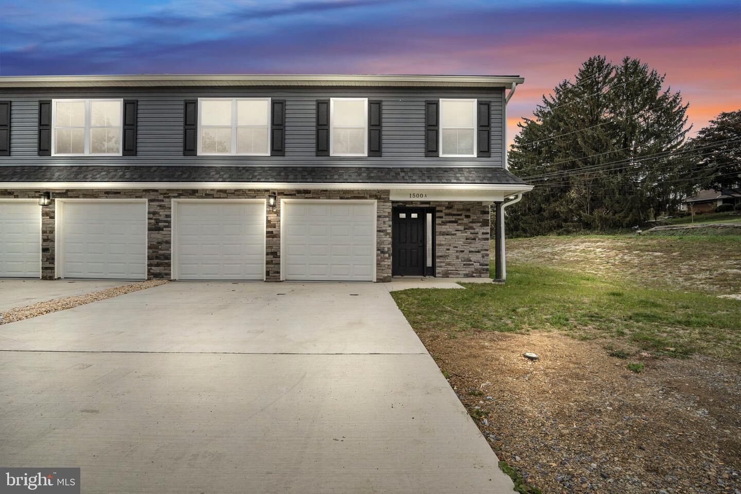 Property Photo:  1500 Embassy Dr Unit B  PA 17109 