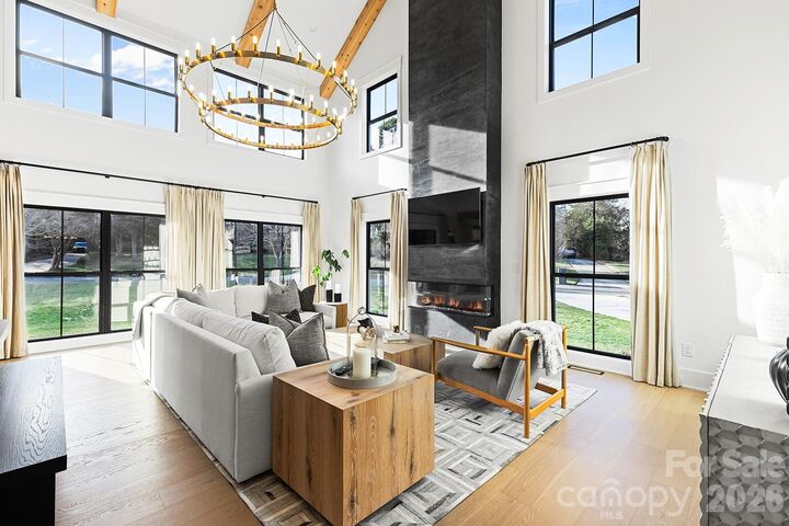 Property Photo: 3207 Broadfield Road NC 28226