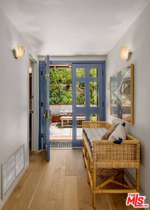 Property Photo:  3266 Mandeville Canyon Rd  CA 90049 