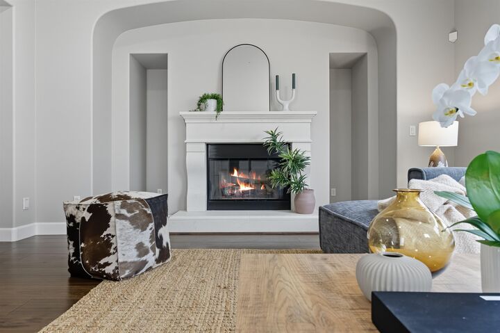 Property Photo: 2129 Creekview Dr CA 94506