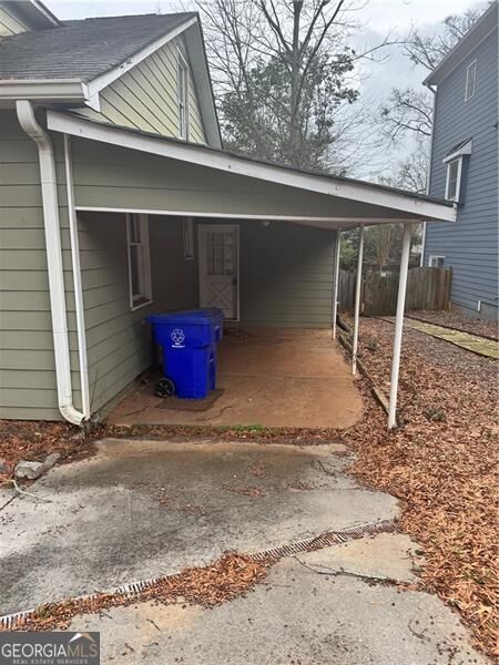 Property Photo:  643 Sycamore Drive  GA 30030 