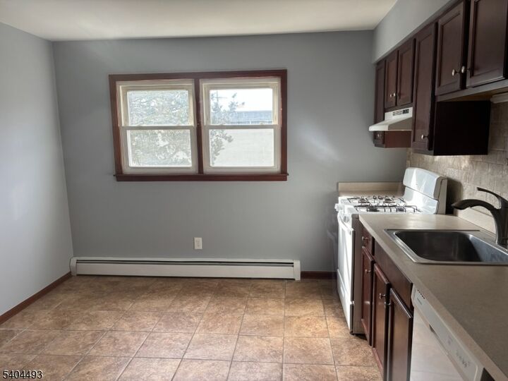 Property Photo: 892 Hobson St NJ 07083