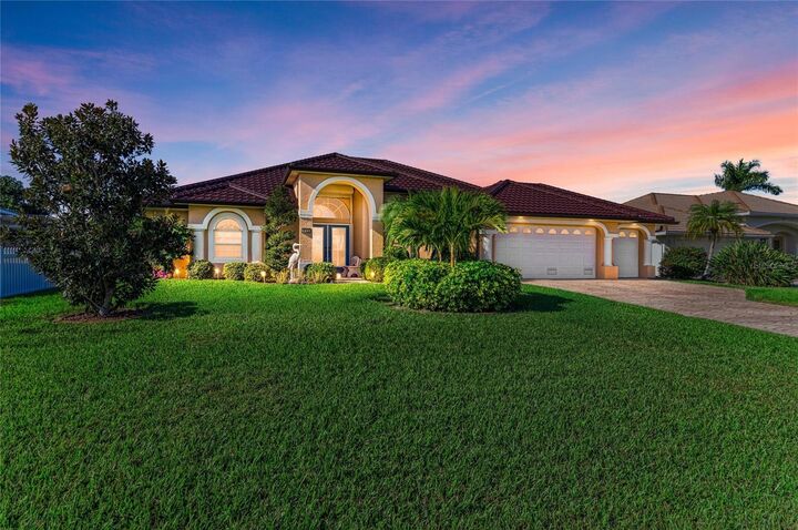 Property Photo:  611 Via Tunis  FL 33950 