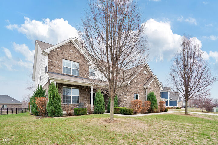 Property Photo:  1065 Coral Springs Drive  IN 46034 