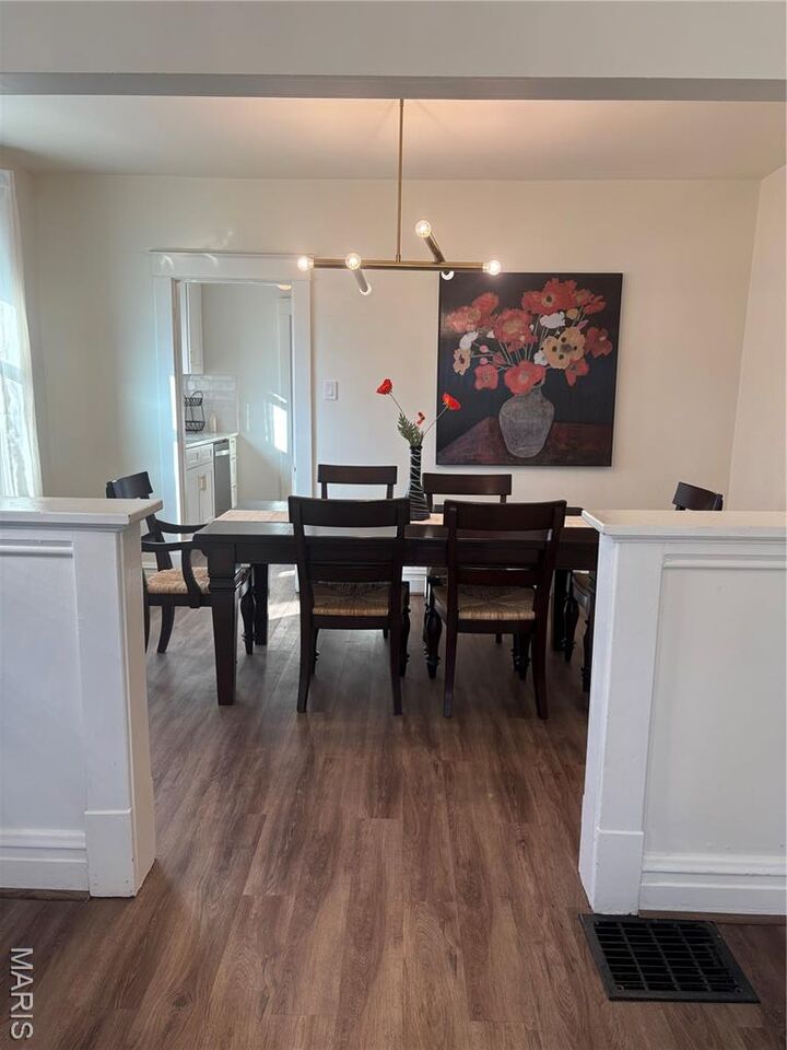 Property Photo: 9157 E Milton Avenue MO 63114