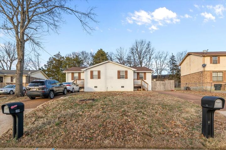 Property Photo:  709 Eric Dr  TN 37207 