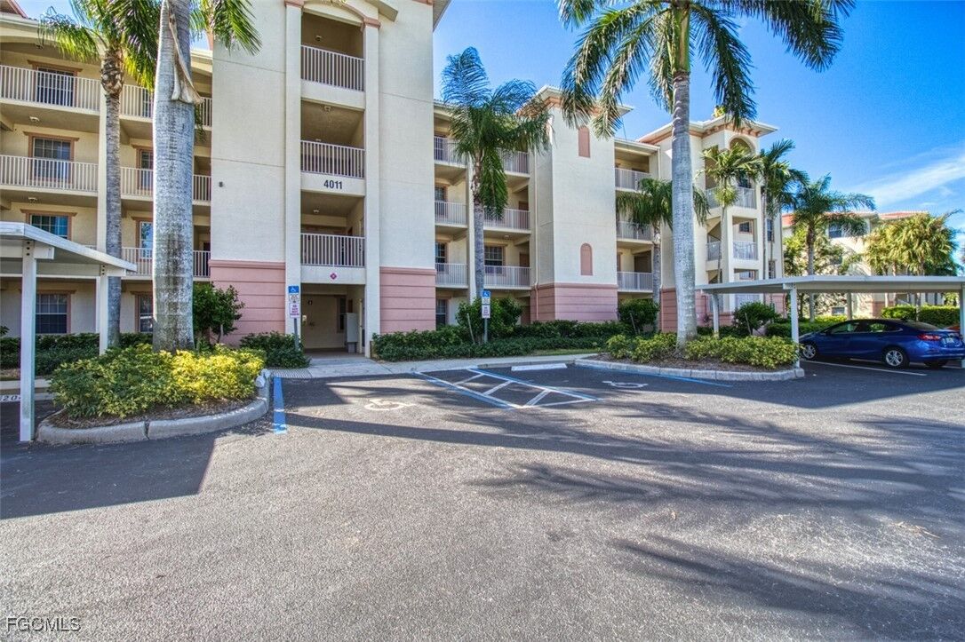 Property Photo:  4011 Palm Tree Boulevard 205  FL 33904 