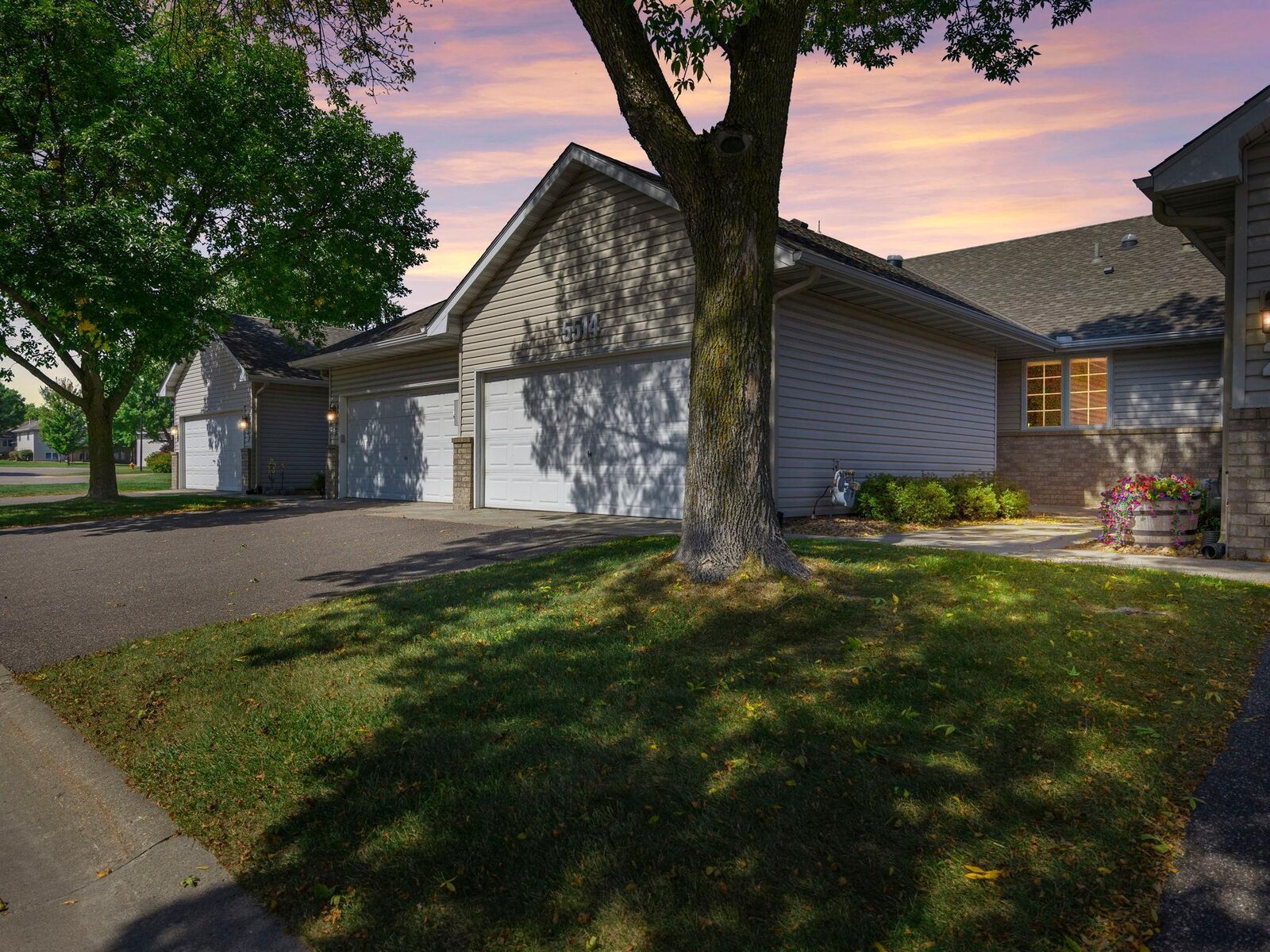 Property Photo: 5514 Nathan Lane N 3 MN 55442