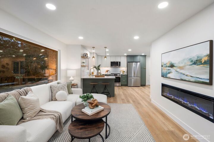 Property Photo:  104 NE 85th Street  WA 98115 