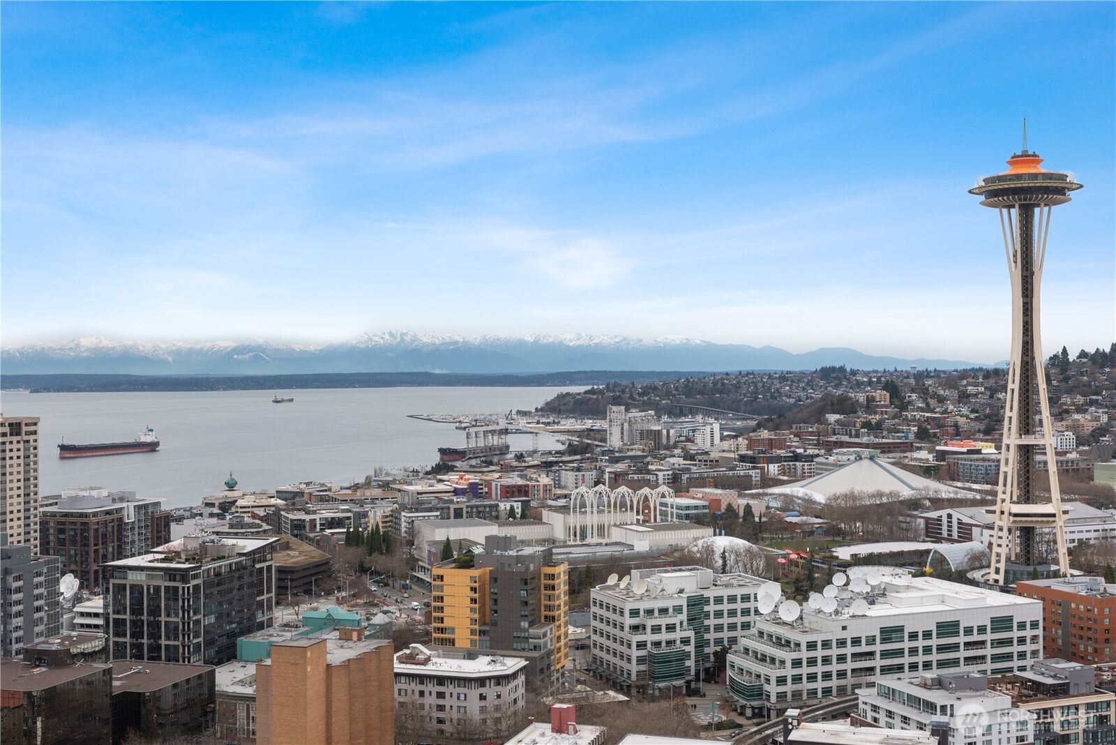 Property Photo: 583 Battery Street 3103N WA 98121