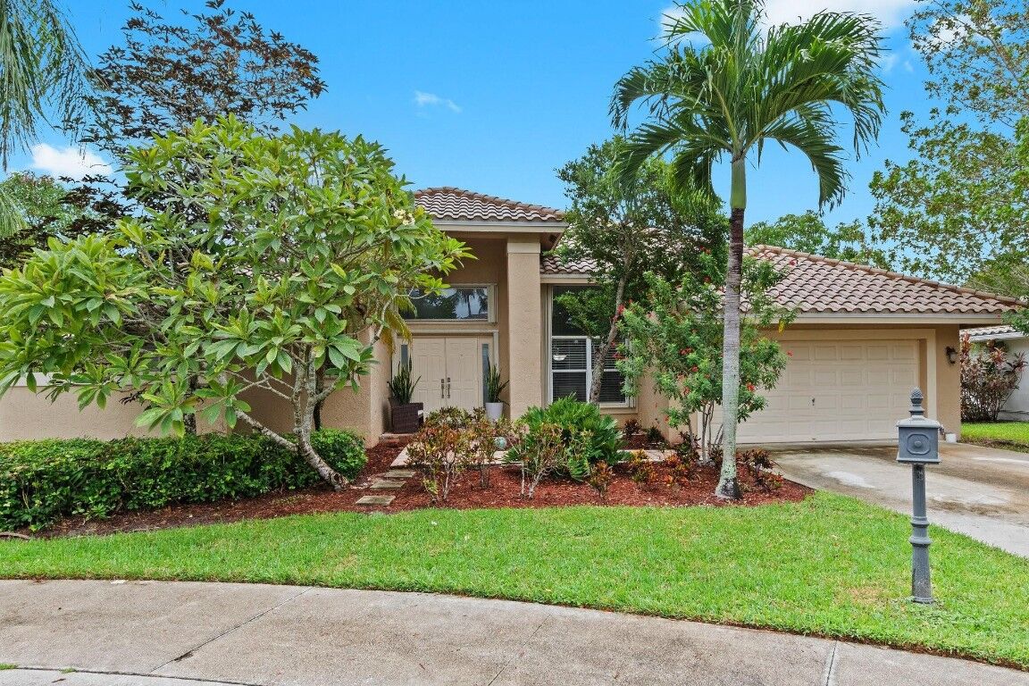 Property Photo: 1007 Spoonbill Circle FL 33326