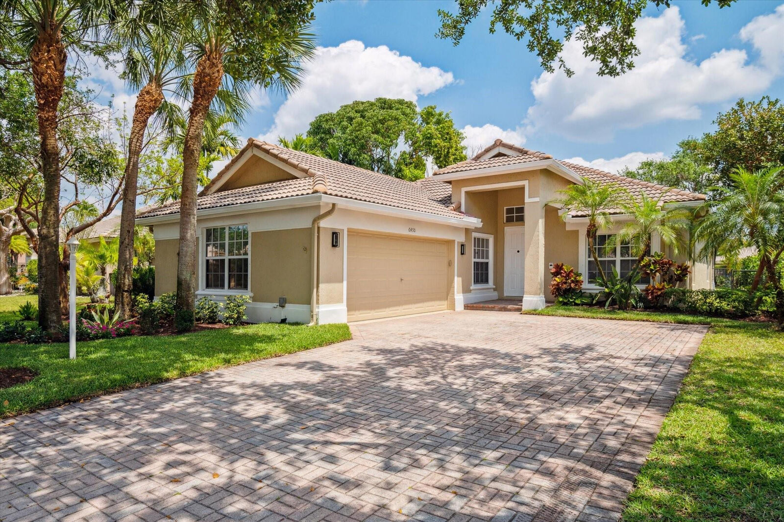 Property Photo:  6450 NW 110th Avenue  FL 33076 