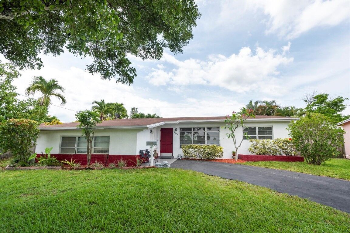 Property Photo:  6260 NW 15th Street  FL 33313 