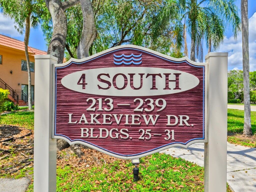 Property Photo:  235 Lakeview Drive 104  FL 33326 