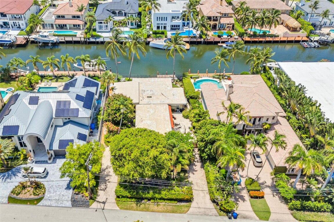 Property Photo:  2518 Barcelona Drive  FL 33301 