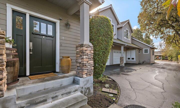 Property Photo:  1317 Saint Francis Street  CA 94061 