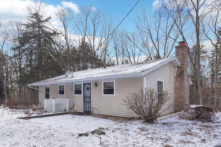 Property Photo:  W10892 County Road V  WI 53555 