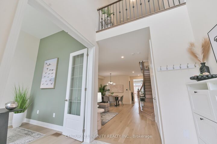 Property Photo:  34 Watershed Gate  ON L9N 0Y6 