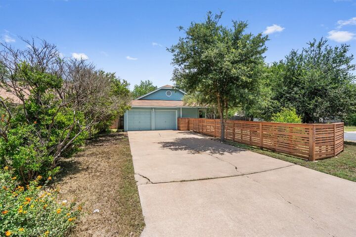 Property Photo:  8615 Croydon Loop  TX 78748 