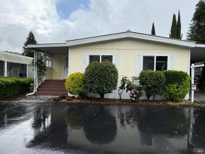 Property Photo:  2412 Foothill Boulevard 124  CA 94515 