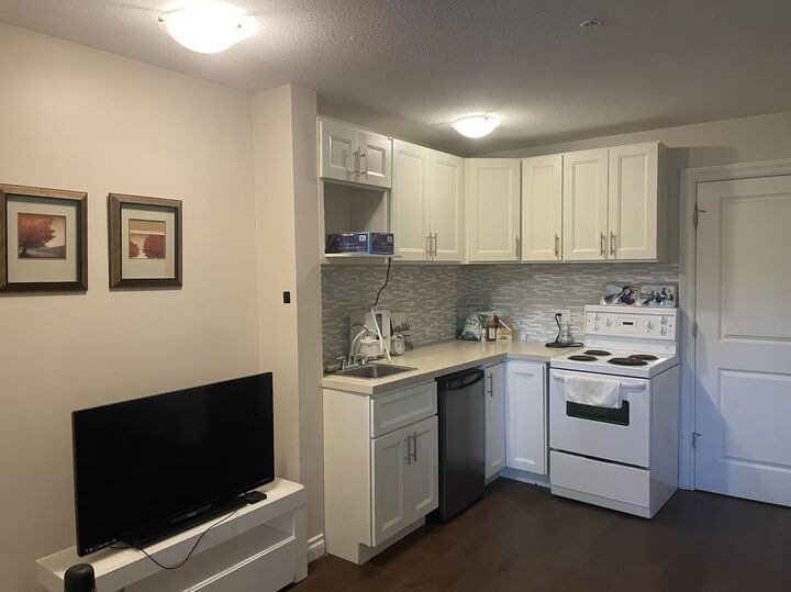 Property Photo:  2582 West Mall 1  BC V6T 1Z4 