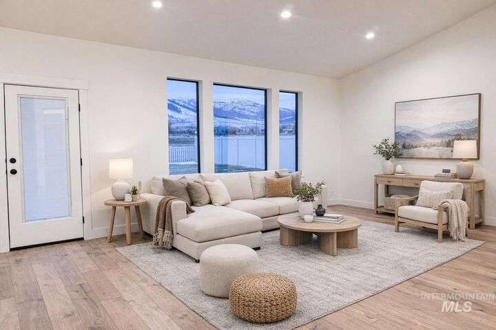 Property Photo:  235 Whitman St  ID 83311 