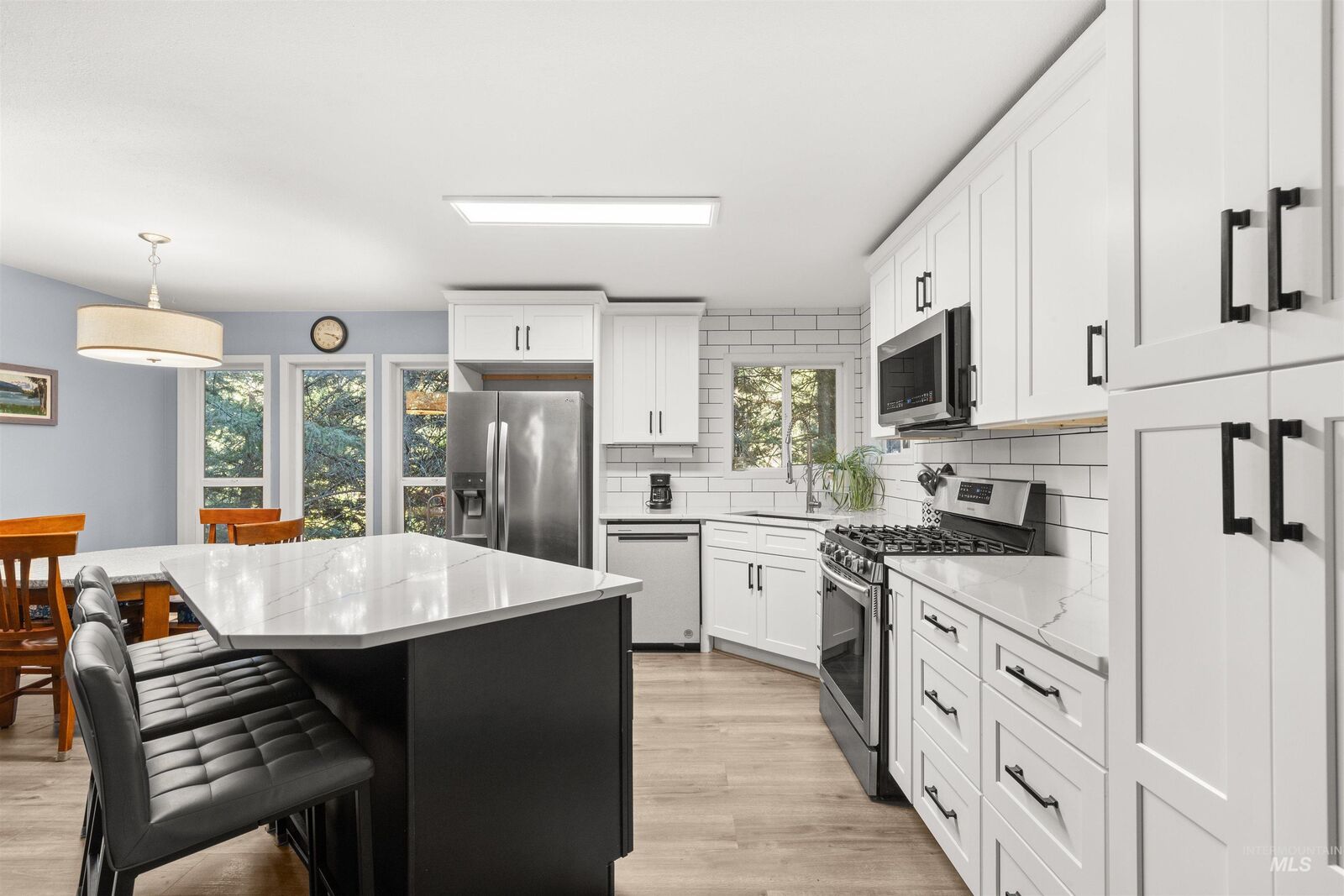 Property Photo: 20235 Valley View Dr ID 83501