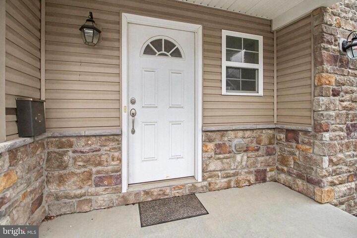 Property Photo:  829 Spring Rock Court  PA 17055 