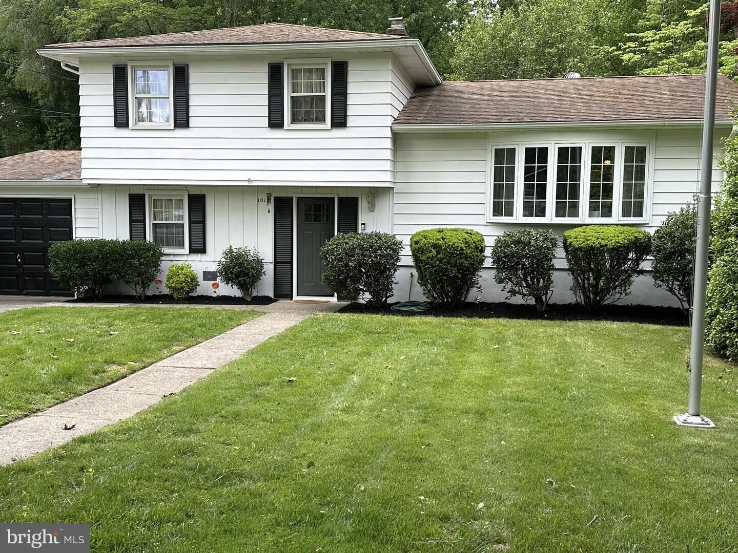 Property Photo:  1015 Sycamore Avenue  NJ 08021 