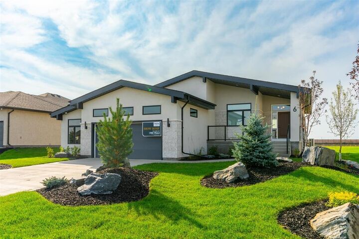 Property Photo:  6 Bryce Boulevard  MB R0G 1N0 