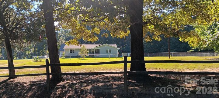 Property Photo:  240 Eldon Lane  NC 28144 