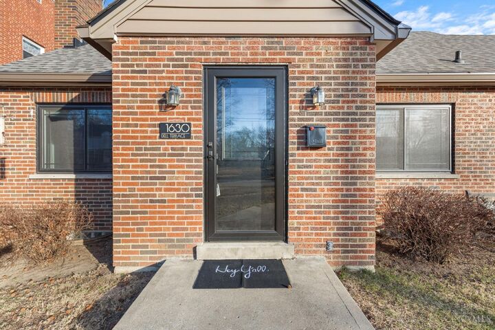 Property Photo:  1630 Dell Terrace  OH 45230 