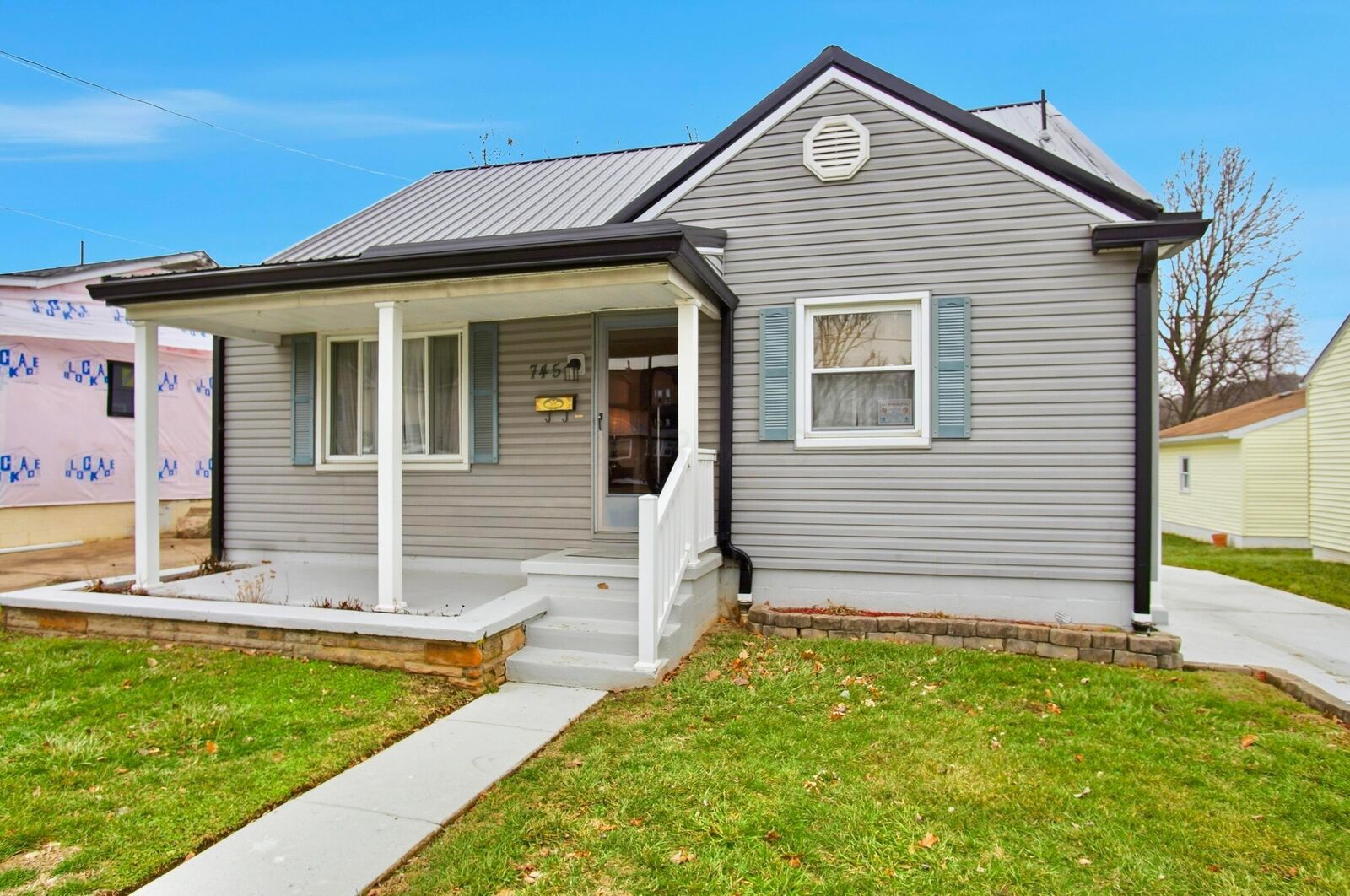 Property Photo:  745 E Fair Avenue  OH 43130 