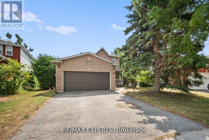 Property Photo:  11 Penton Drive  ON L4N 7A3 