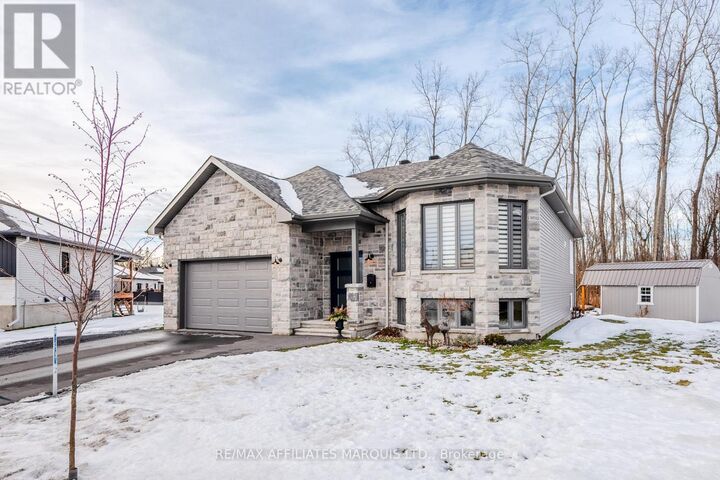 Property Photo:  1108 Nicolas Crescent  ON K6J 0C1 