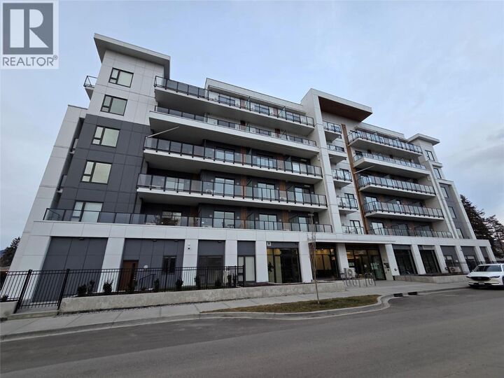 Property Photo: 1380 Pridham Avenue 213 BC V1Y 6B9