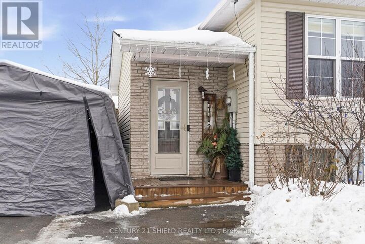 Property Photo:  1712 Cumberland Street  ON K6J 5T6 