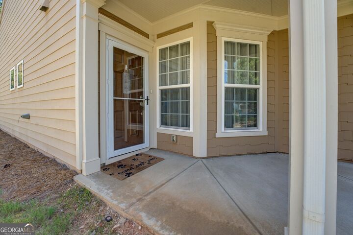 Property Photo:  1190 Branch Creek Way  GA 30642 