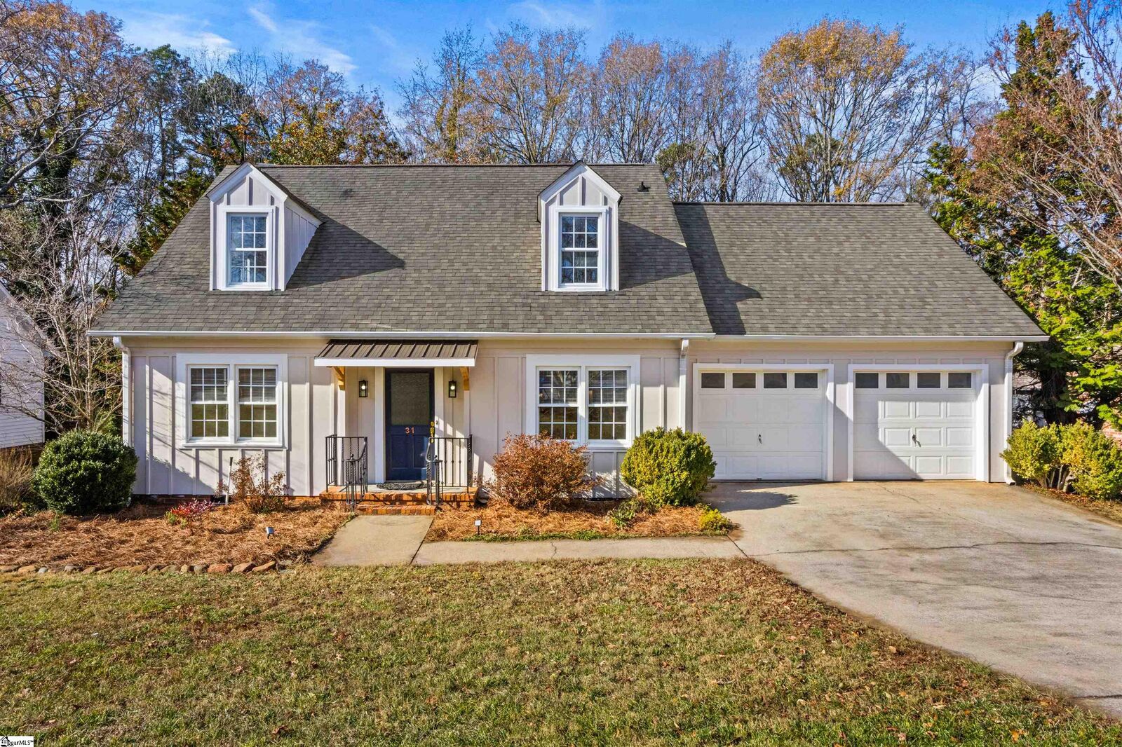 Property Photo:  31 Dahlglen Avenue  SC 29607 