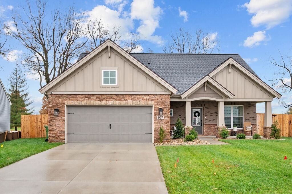 Property Photo:  997 Onyx Court  KY 42301 