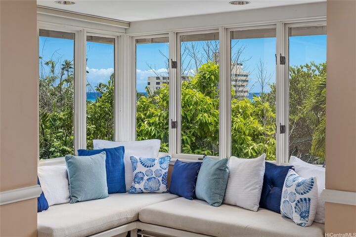 Property Photo:  2929 Poni Moi Road 4  HI 96815 