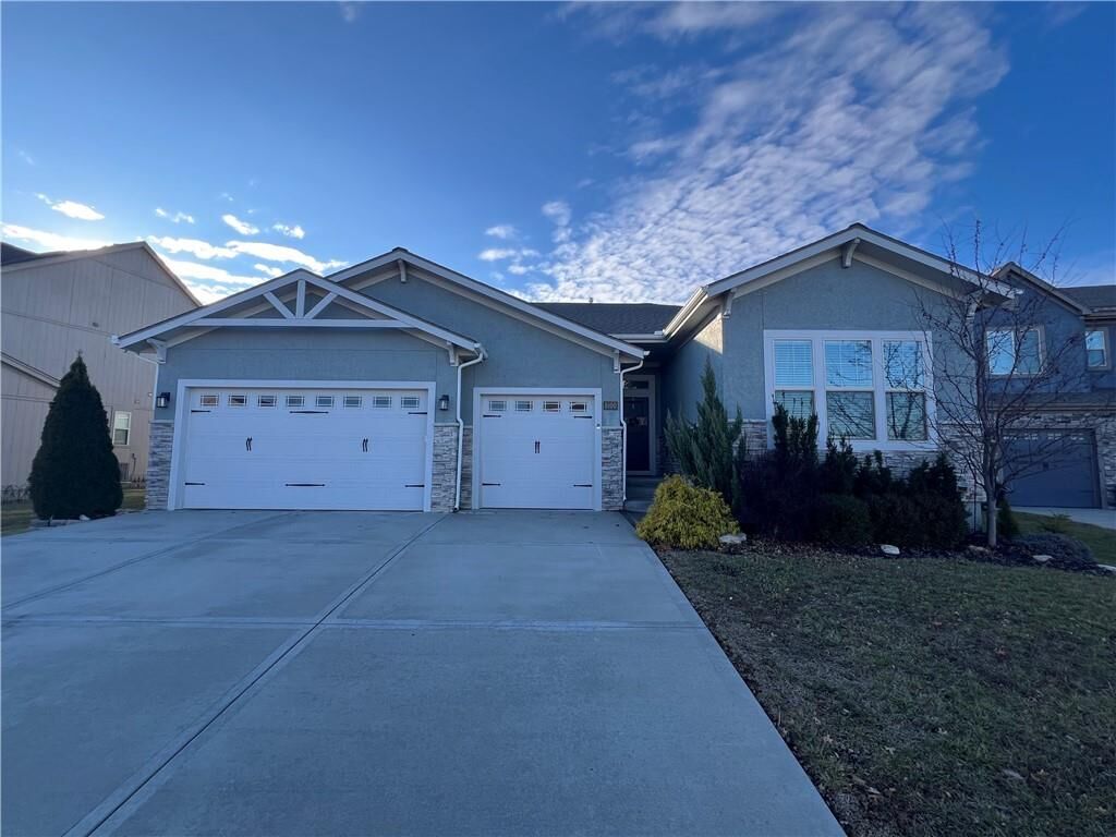 Property Photo:  8100 N Tullis Avenue  MO 64158 