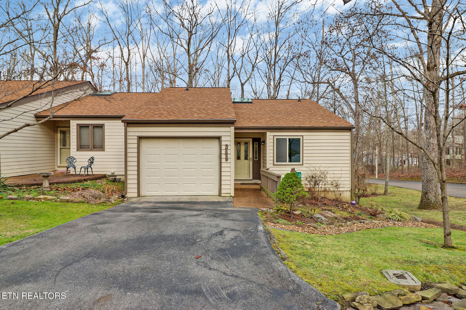 Property Photo:  388 Lake Catherine Court  TN 38558 