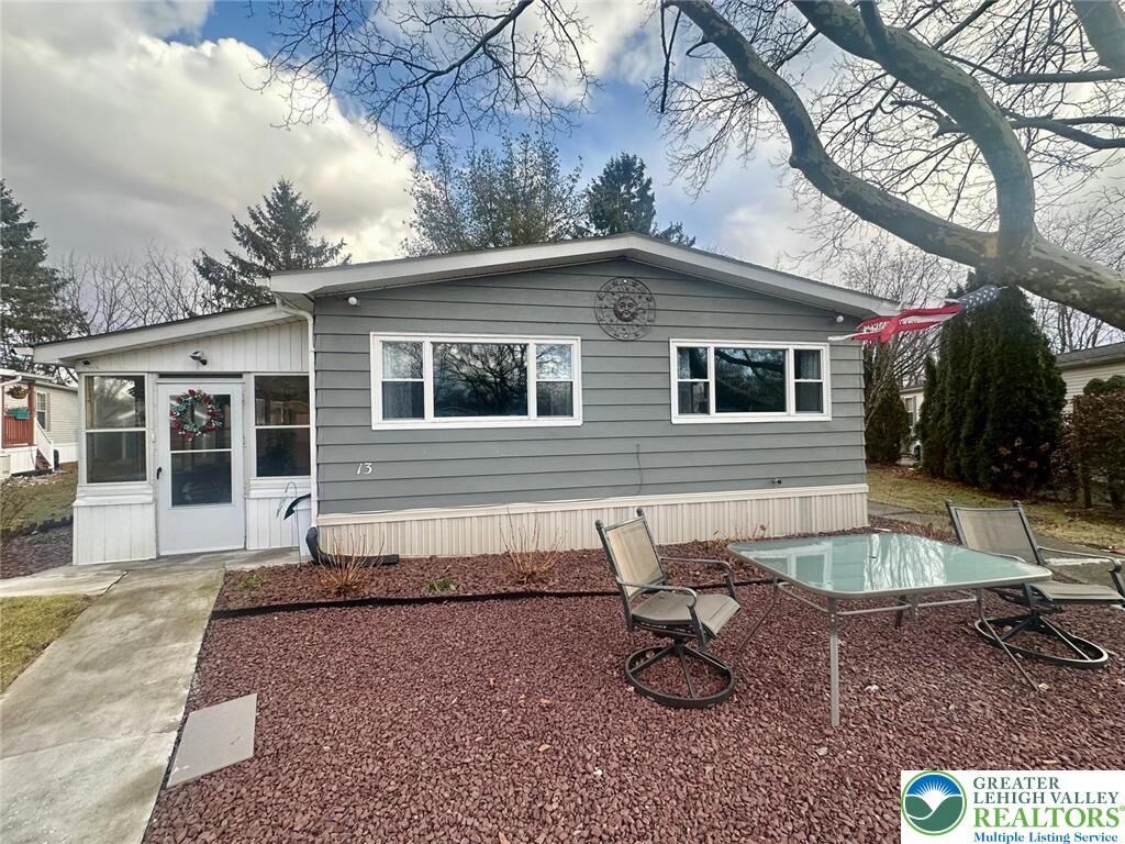 Property Photo: 13 Longwood Circle PA 18014