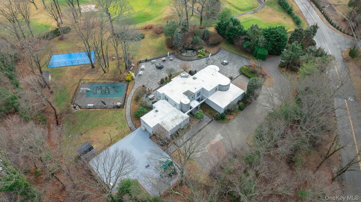 Property Photo:  83 Cliff Road  NY 11777 